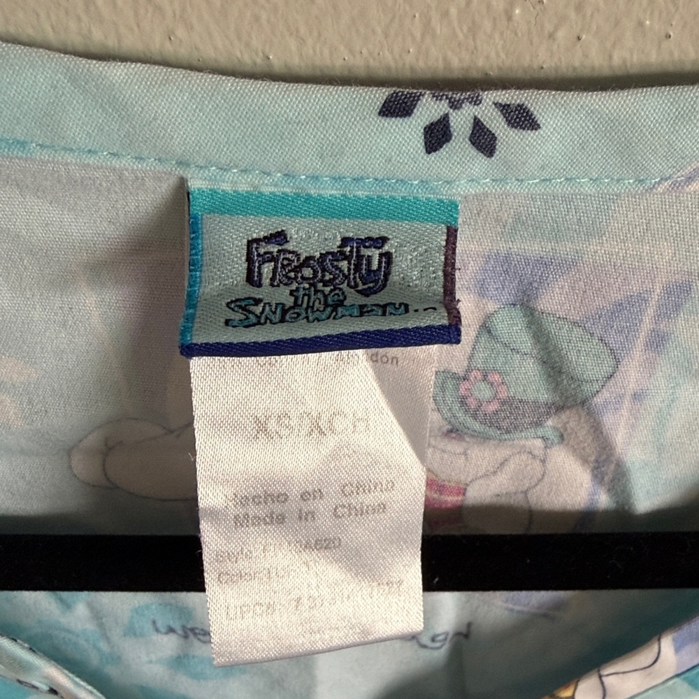 Frosty the Snowman Print Scrub Top - Picture 2 of 4